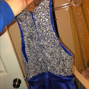 Size 4 Jovani prom gown pockets blue